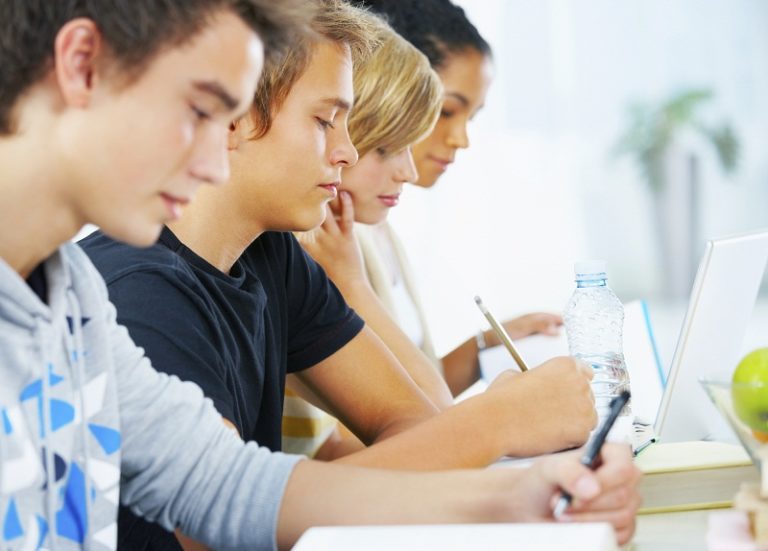 Transitioning-Kids-to-a-Back-to-School-Schedule